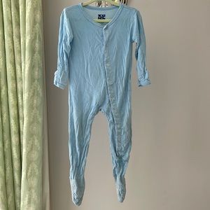 Kickee Pants 12-18 footed pajamas